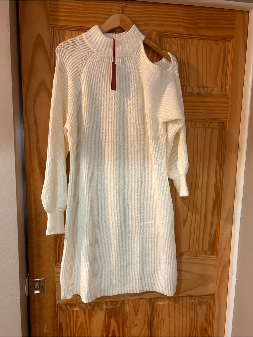 Jennifer Lopez White Cold-Shoulder Ribbed Sweater Dress